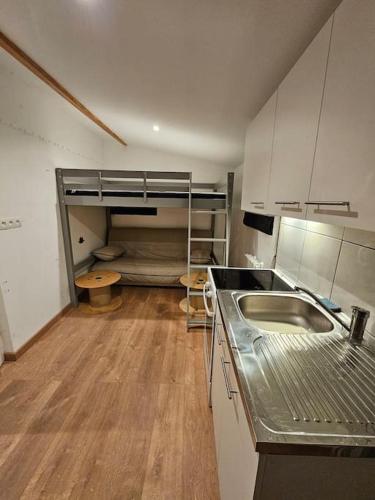 Studio - carbon neutral hotel in Saint-Nazaire