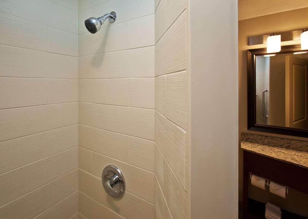 AmericInn by Wyndham Fairfield - photo 25
