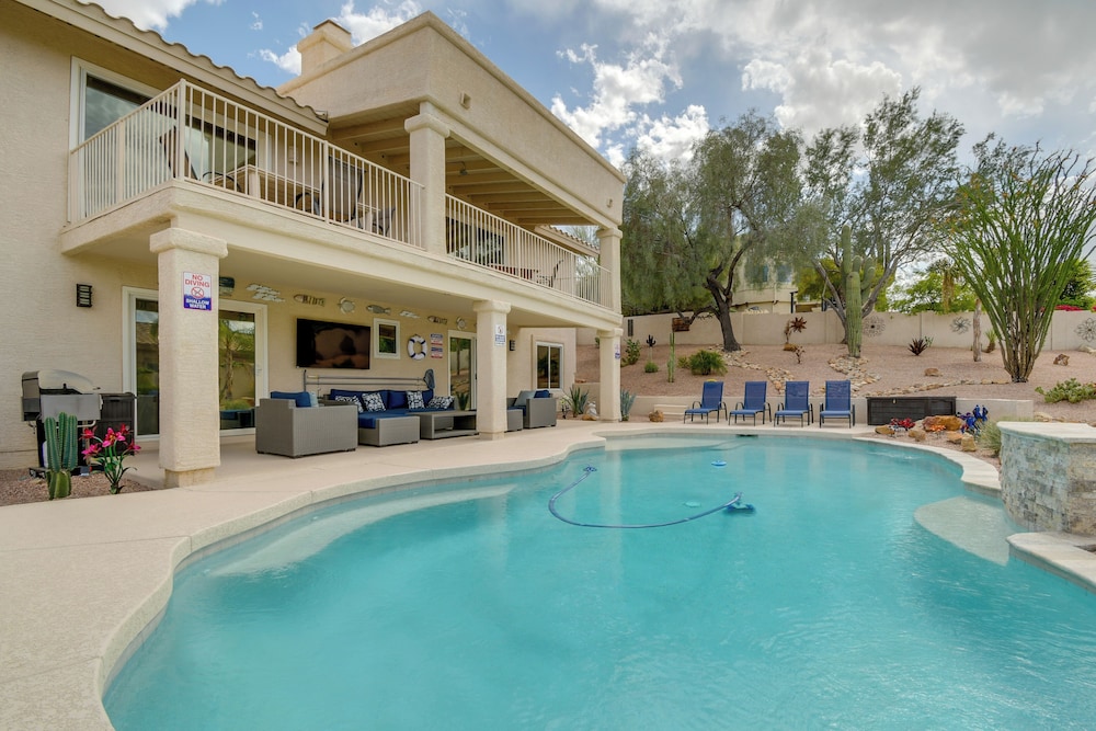 Golfer S Paradise W Views In Fountain Hills — Fountain Hills