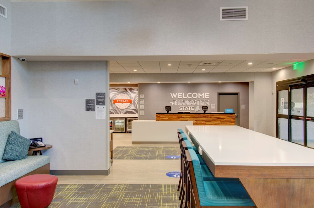 Hampton Inn & Suites Portland West - photo 17