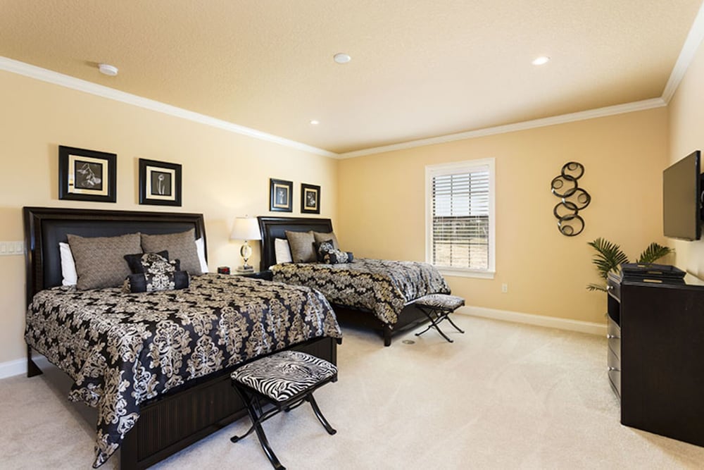 Luxury 6 Bedroom Villa on Reunion Resort and Spa Orlando Villa 1316 - photo 3