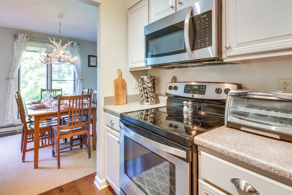 Pet Friendly Wintergreen Resort Condo with Patio - featured photo