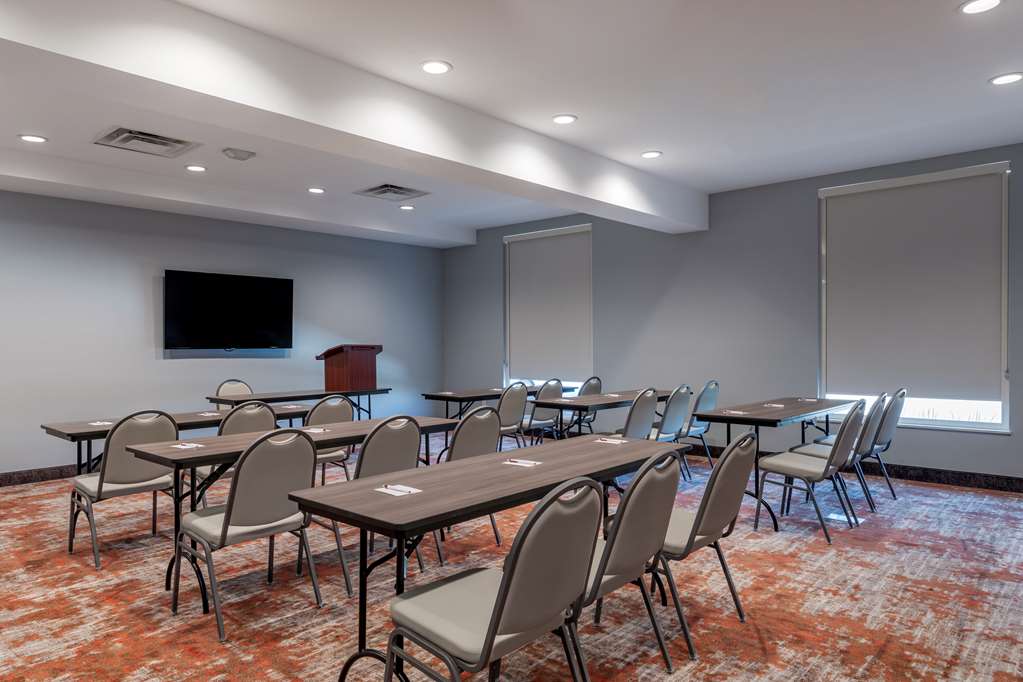 Best Western Plus Coachella Valley Inn & Suites - photo 7