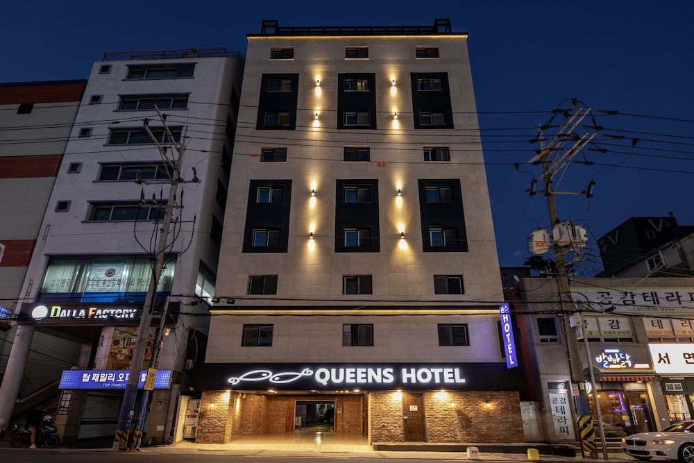 Queens Hotel Seomyeon Busan - carbon neutral hotel in Busan