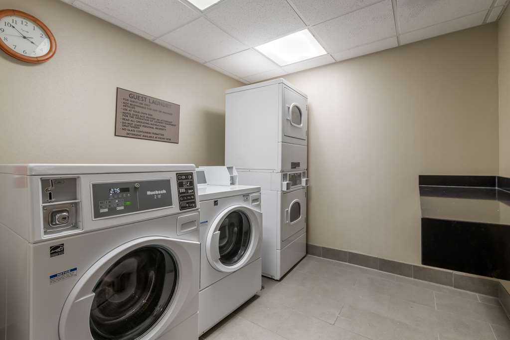 Best Western Plus Superior Inn - photo 71
