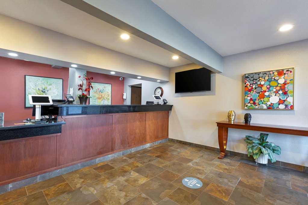 Best Western Plus Altoona Inn - photo 2