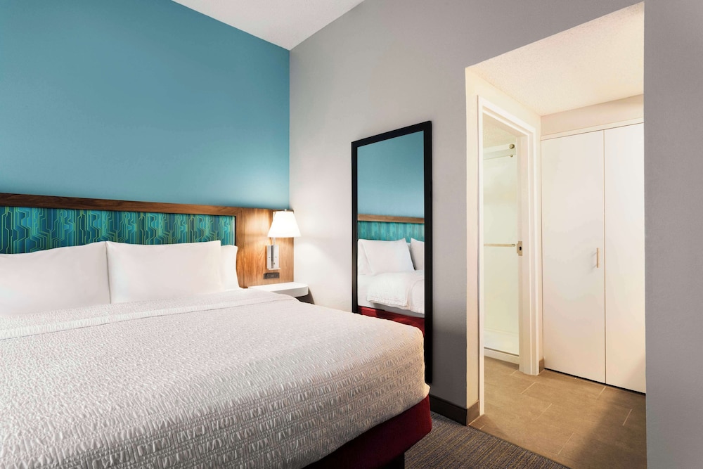 Hampton Inn & Suites Springfield MO - photo 9
