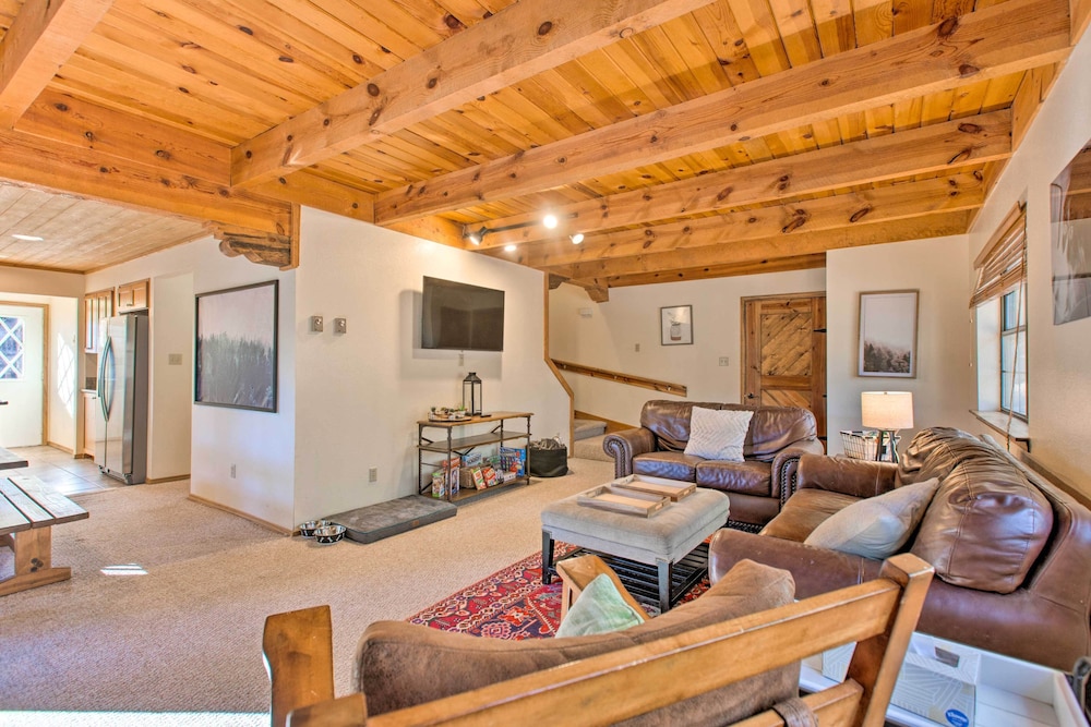 Family Cabin with Hot Tub 1 Mi to Angel Fire Resort - photo 6