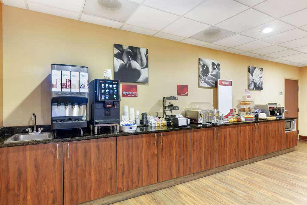 Best Western Plus Victor Inn & Suites - photo 12