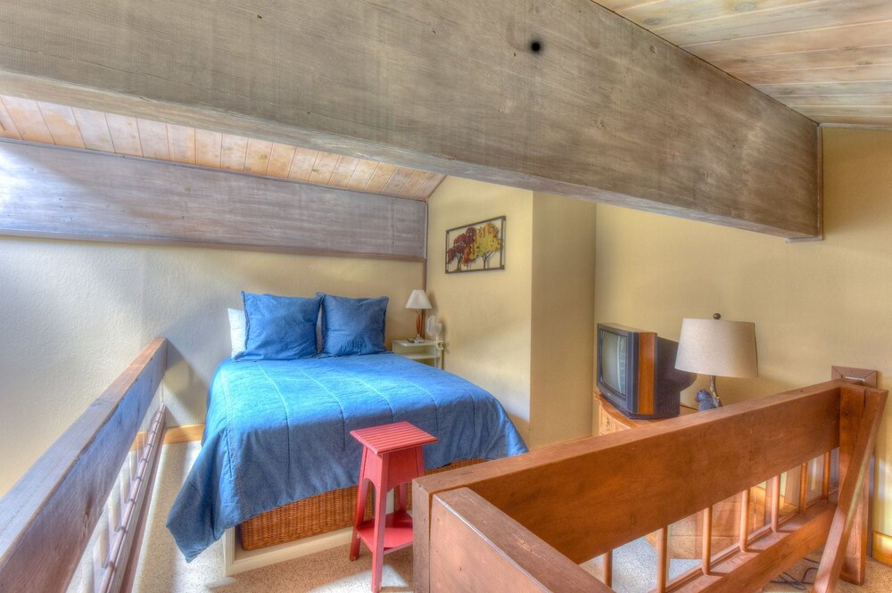 Brockway Springs Quarters - photo 3
