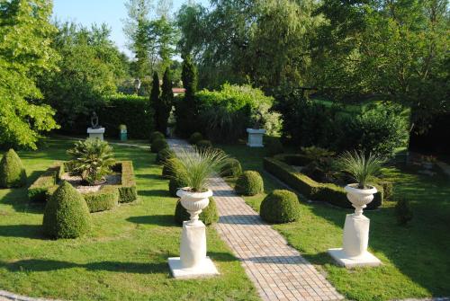 Le Grand Logis — 4-Star Luxury Hotel in Reims, France