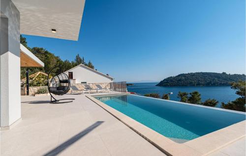3 Bedroom Amazing Home In Blato — 5-Star Luxury Hotel in Blato, Croatia