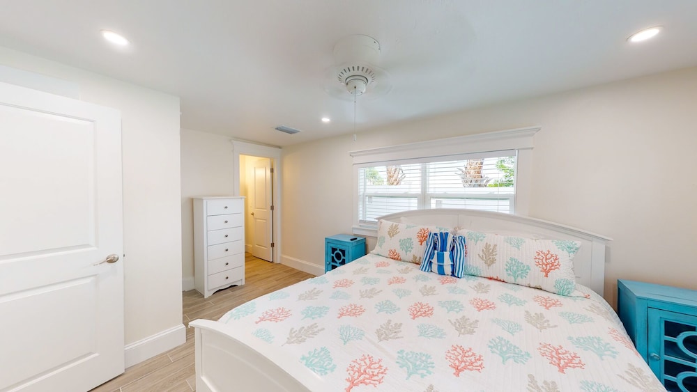 Seabreeze at Anna Maria Island Inn - photo 3