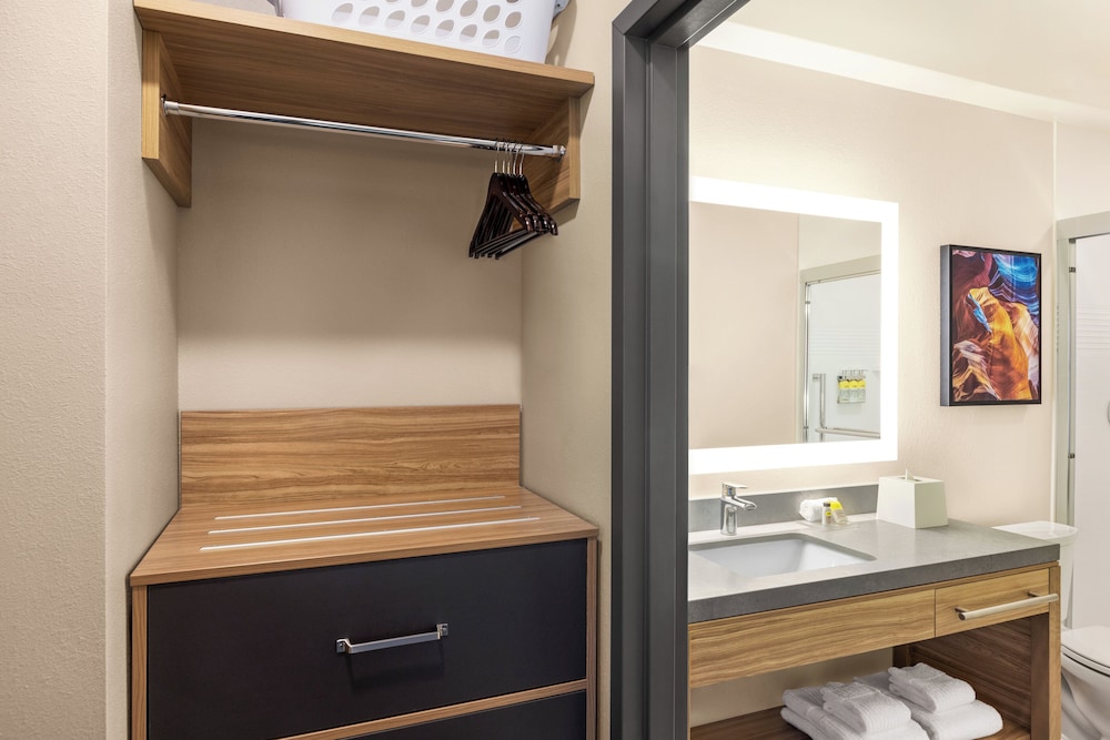 Candlewood Suites Middletown Goshen by IHG - photo 13