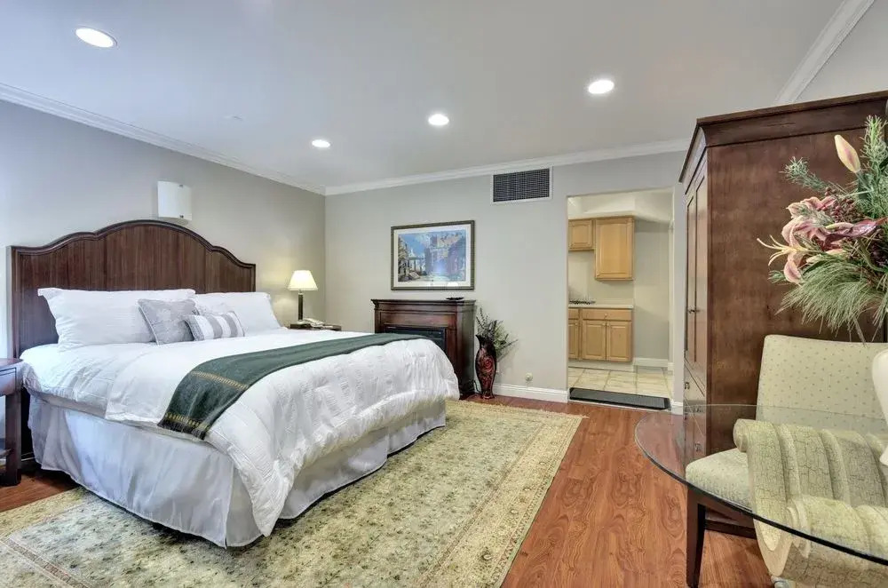 Stanford Terrace Inn - photo 32