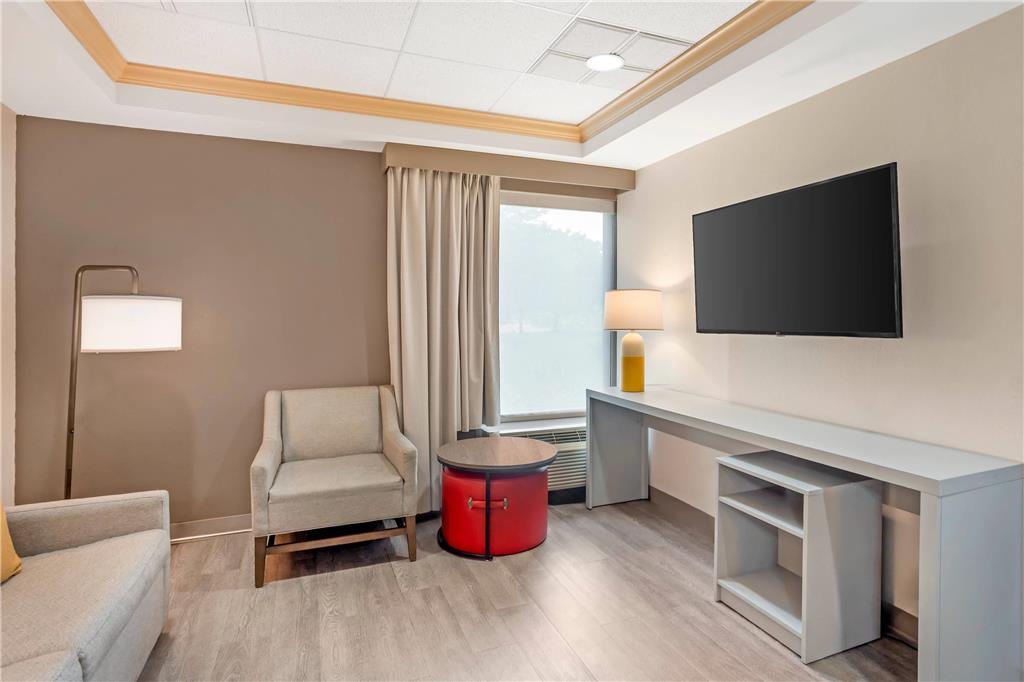 Comfort Inn & Suites Mt. Holly Westampton - photo 37