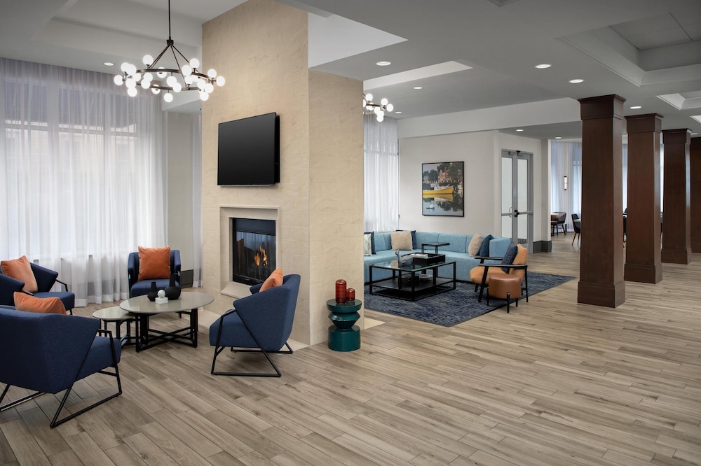Hilton Garden Inn Portsmouth Downtown - photo 3