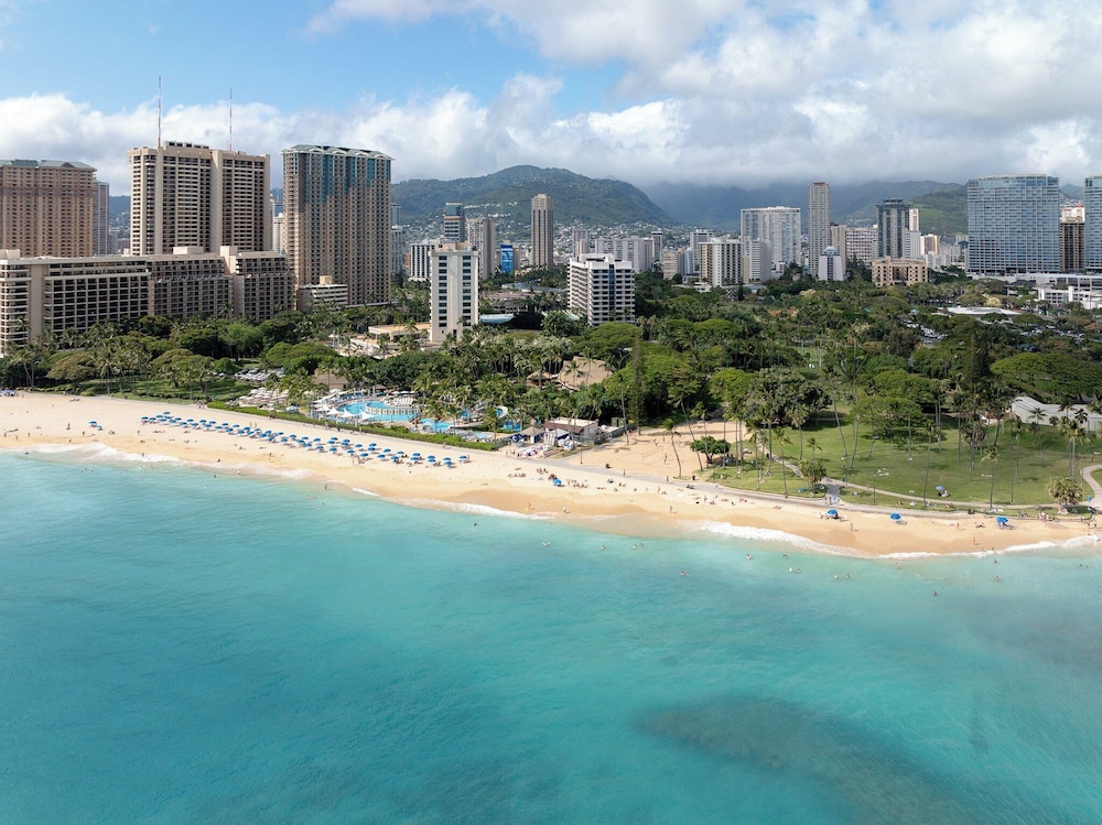 Luana Waikiki Hotel & Suites - photo 166