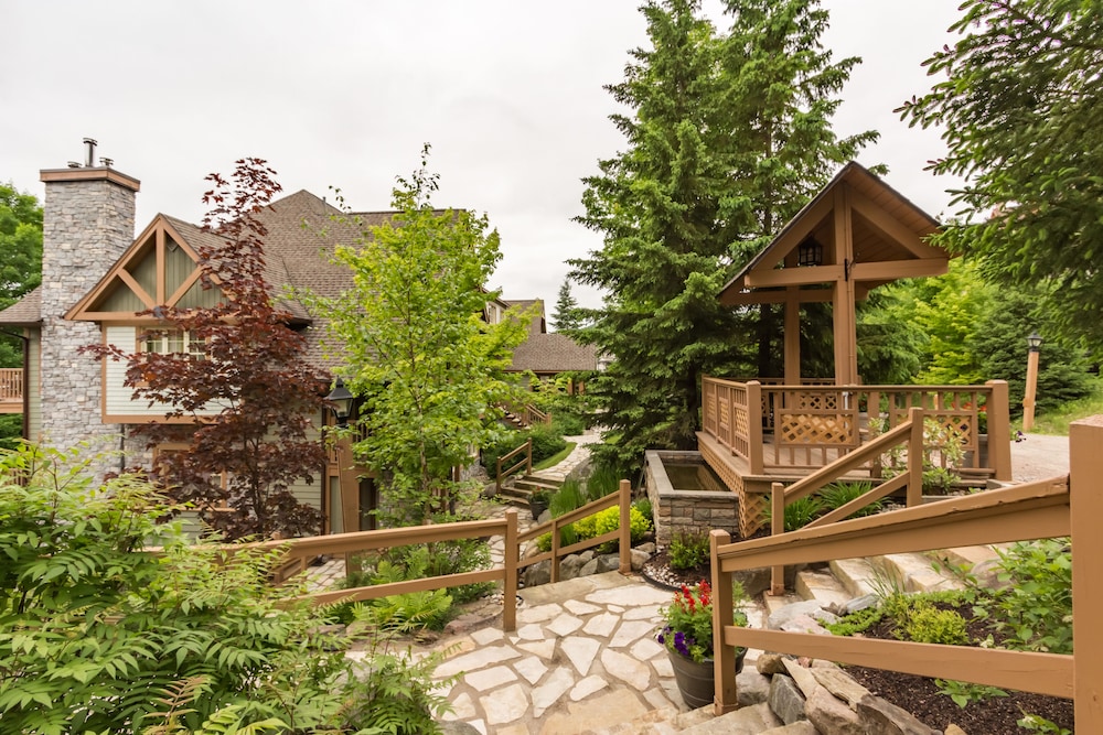 Les Falaises by Tremblant Platinum — 4-Star Luxury Hotel in Mont-Tremblant, Canada