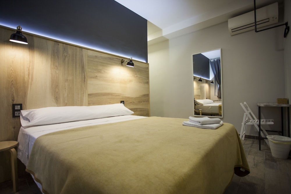 Hostal CC Atocha Madrid hotel