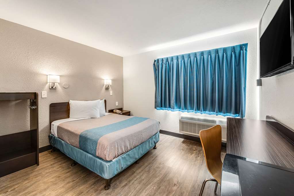 Motel 6 Fort Wayne IN - photo 8
