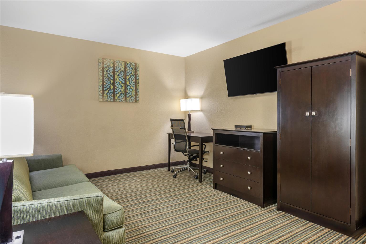 Best Western Long Beach Inn - photo 8