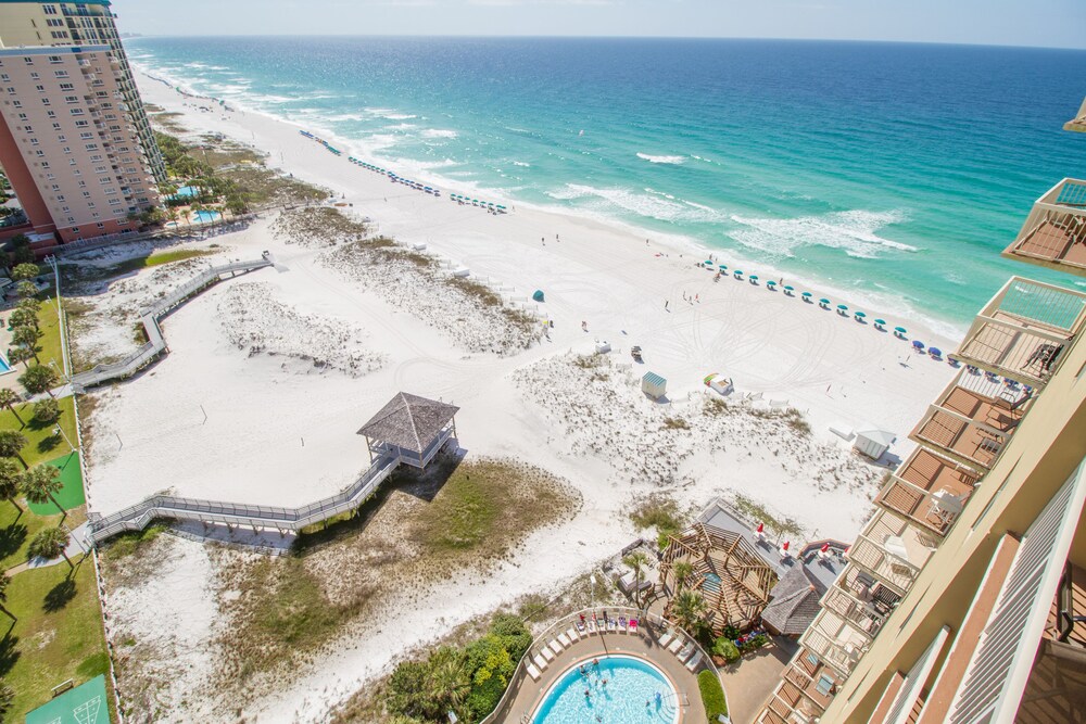 Pelican Beach Resort & Conference Center - photo 28