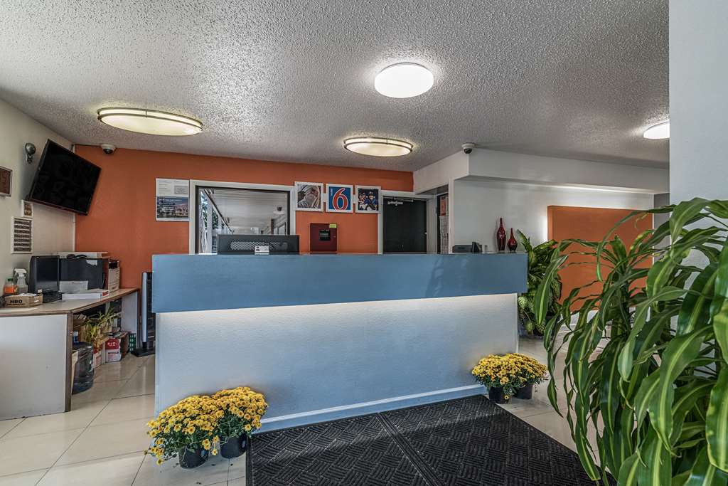 Motel 6 Albany NY Airport - photo 29