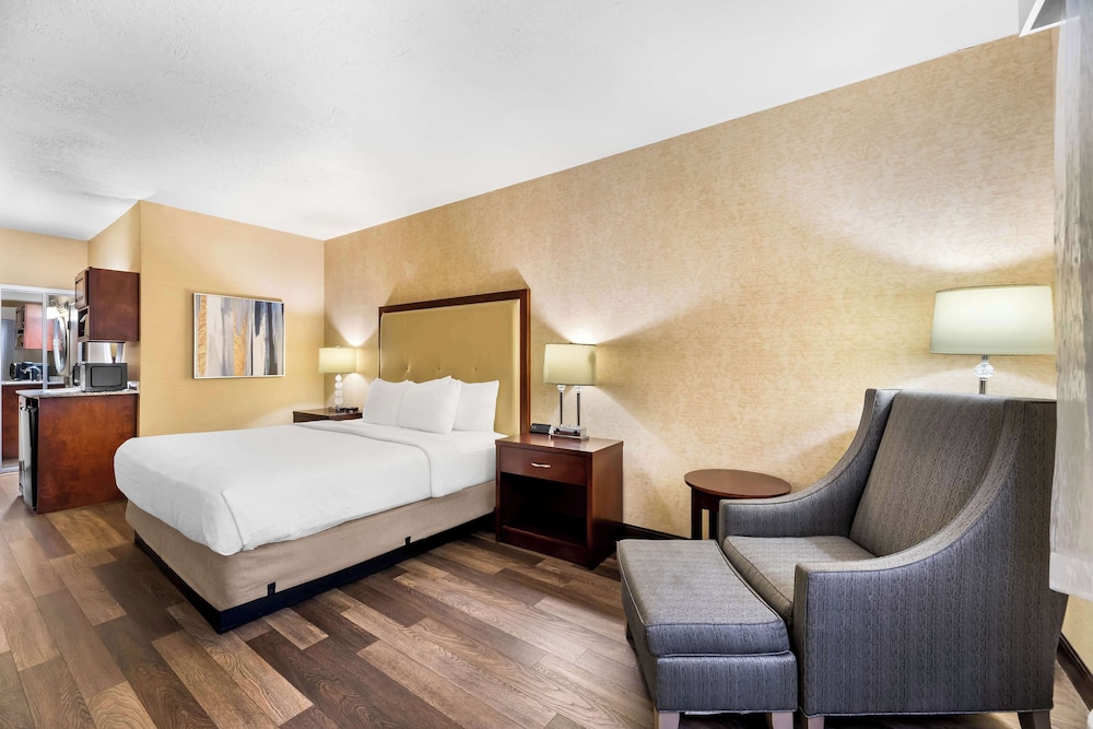 Best Western Plus Abbey Inn - photo 12