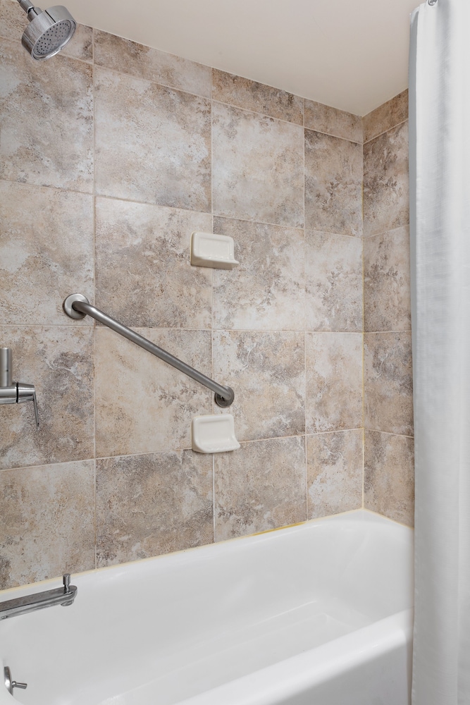 Delta Hotels by Marriott Burlington - photo 12