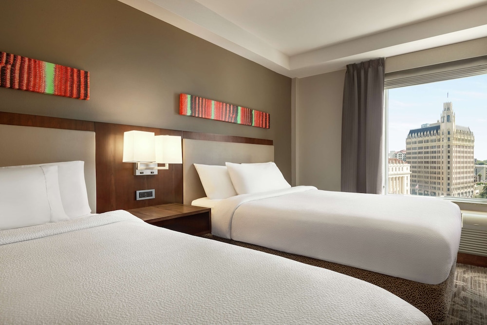 Hilton Garden Inn San Antonio Downtown Riverwalk - photo 6