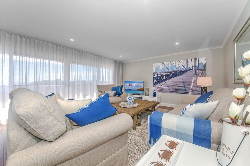 The Anchorage Unit 12 9 Laman Street — 4-Star Luxury Hotel in Nelson Bay, Australia