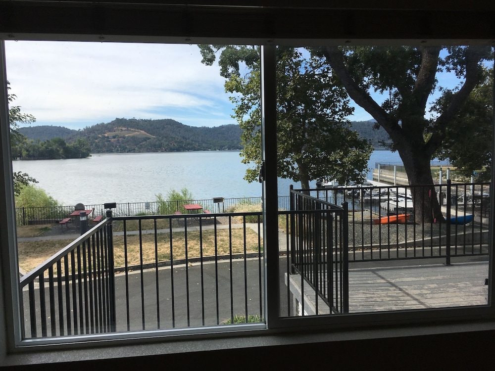 Clear Lake Cottages & Marina - photo 103
