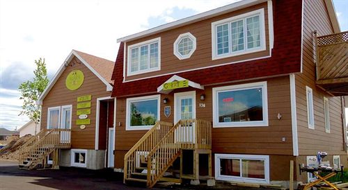 Petit Hôtel Le Repos du Guerrier — hotel in Sept-Iles