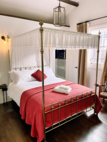 Maids Guest Rooms in Richmond, United Kingdom
