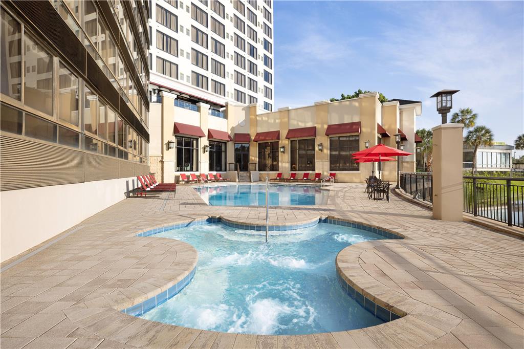 Ramada Plaza Resort & Suites by Wyndham Orlando Intl Drive - photo 13