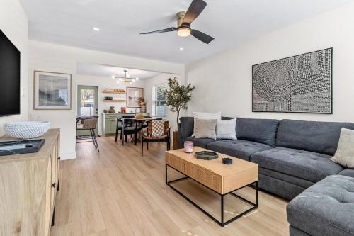 Madeira Beach House Fall Special Private Heated Pool & Steps to Beach — 4-Star Luxury Hotel in Saint Pete Beach, United States