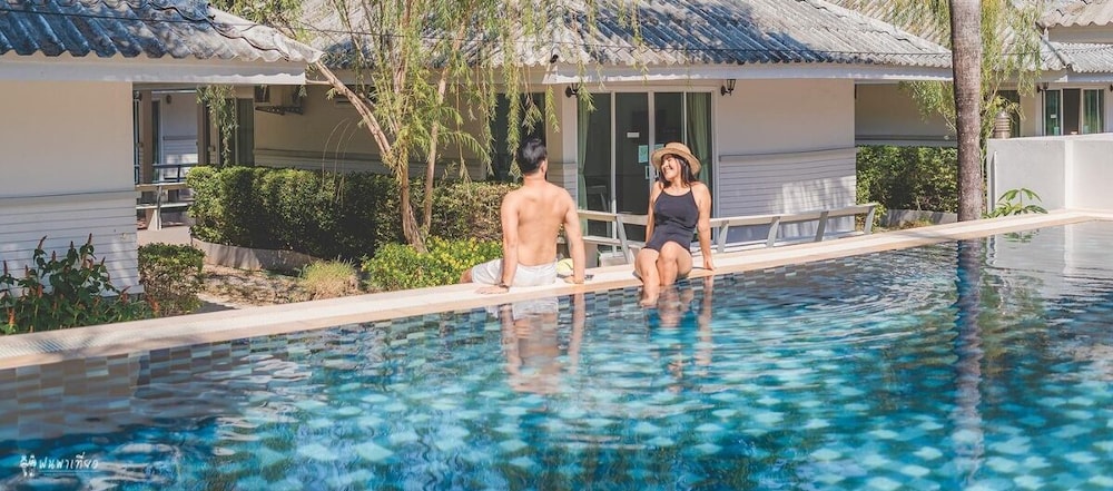 Leamsing Natural Beach Resort in Chanthaburi, Thailand