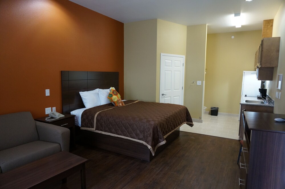 Texas Bungalows Hotel & Hotel Que at Lakeline Austin Cedar Park - photo 7