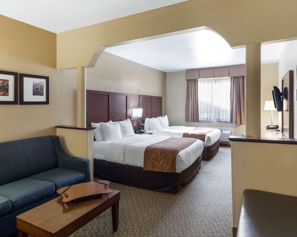 Quality Suites Midland North Loop 250 - photo 7