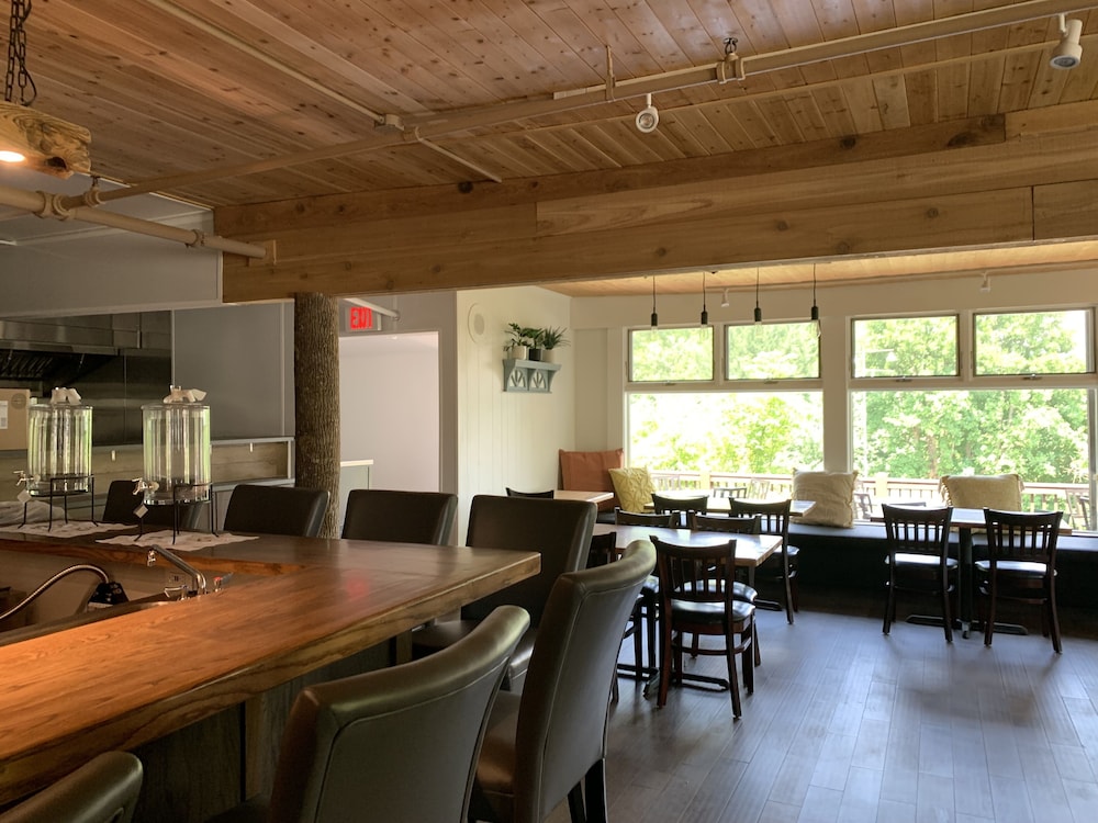 Woodbridge Inn & Tavern - photo 87