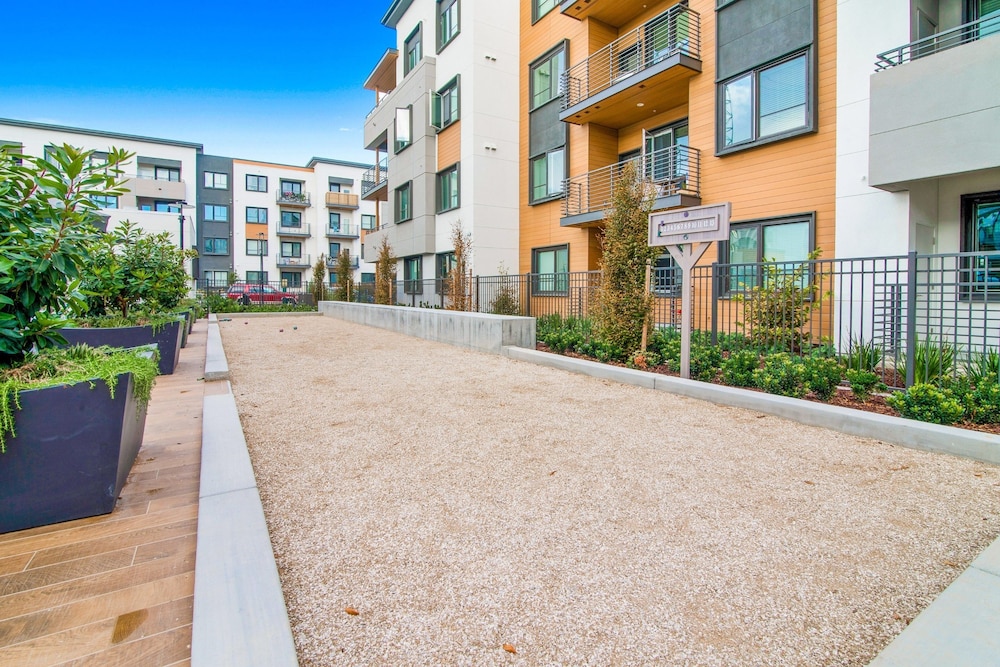 Global Luxury Suites in Menlo Park - photo 5