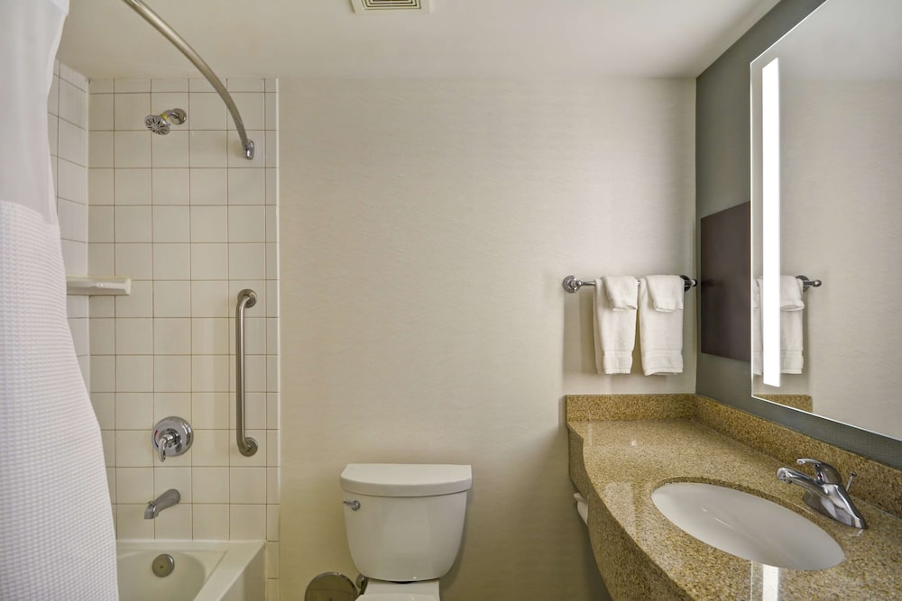 Hilton Garden Inn Gulfport Airport - photo 28