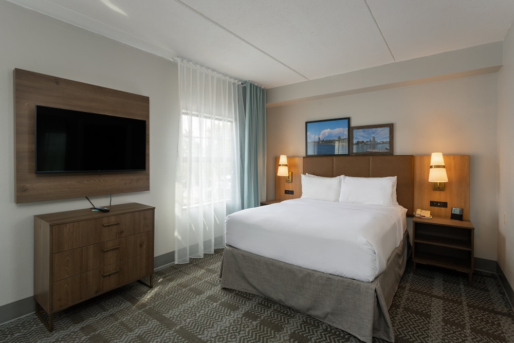 Staybridge Suites West Seneca an IHG Hotel - photo 4