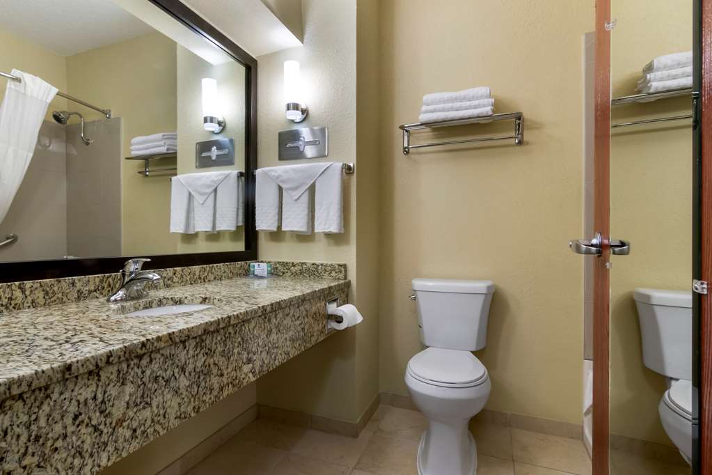 Best Western Governors Inn & Suites - photo 23