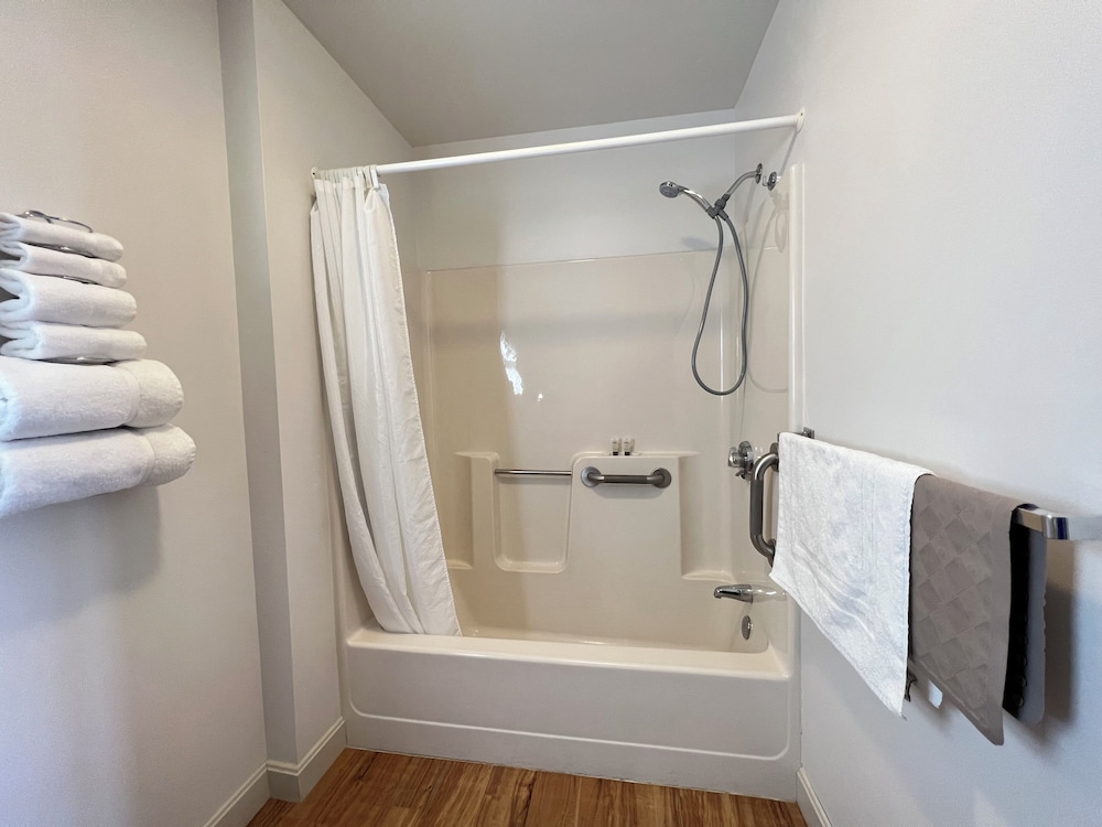 Island Pond Country Inn - photo 29