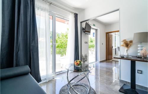 Amazing Apartment In Mokosica With Wifi
