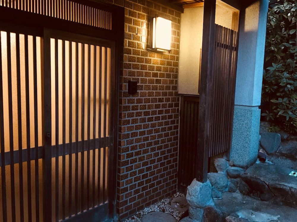 Pole pole - carbon neutral hotel in Higashi-Osaka