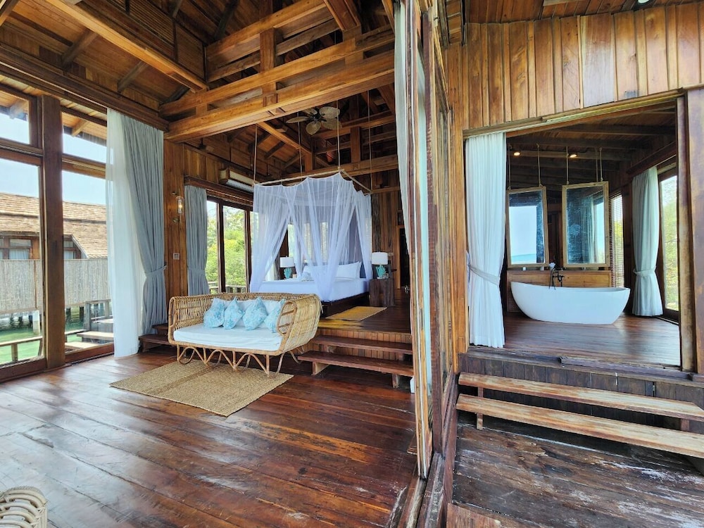 Full Moon Private Island — Koh Kong — photo 4