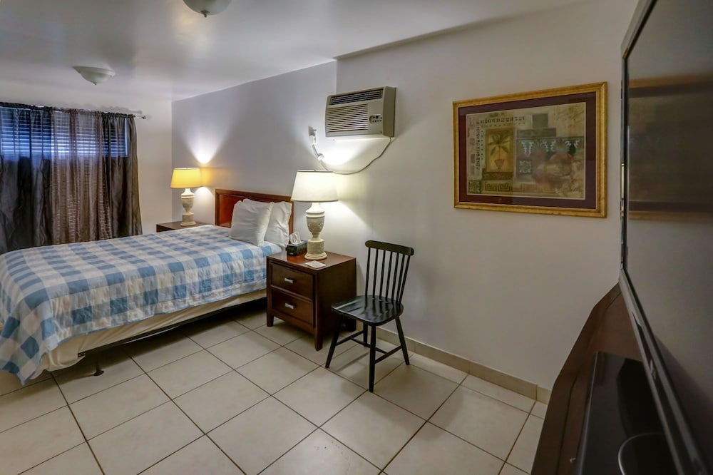 Richard's Motel - photo 39